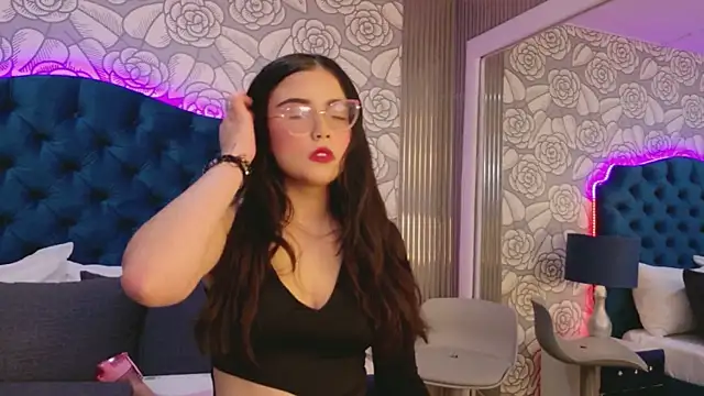 Snapshot of ScarlettPetrova chatting on 03-22-26, 11:56 ScarlettPetrova online show from 03-22-26, 11:56