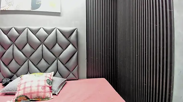 angeline bleak online show from 11-29-25, 11:54