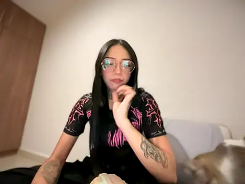 JIORYOvO online show from 11-27-25, 01:39