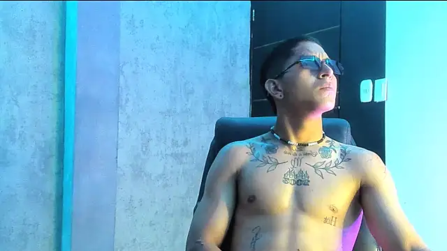 Snapshot of soy_Aron chatting on 11-07-25, 07:40 soy Aron online show from 11-07-25, 07:40