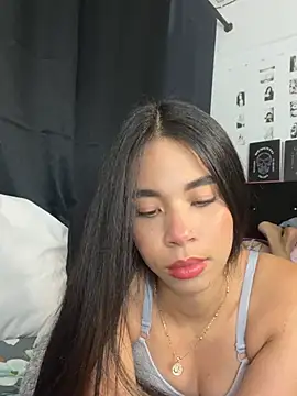 Snapshot of Milleradhara24 chatting on 07-24-26, 03:46 Milleradhara24 online show from 07-24-26, 03:46