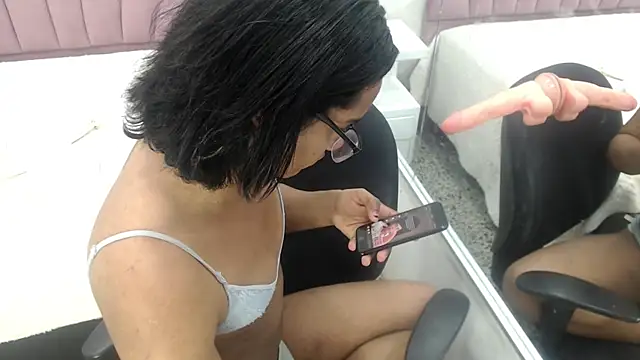 horny bri  online show from 01-06-26, 01:26