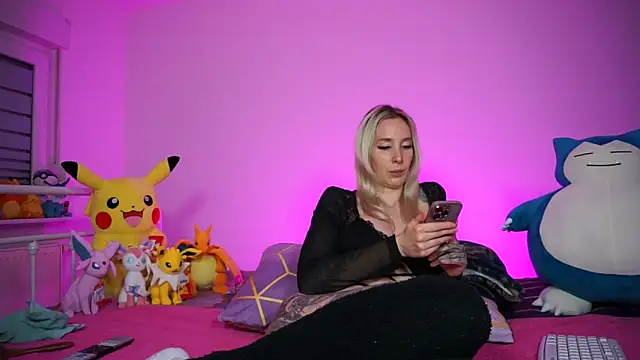 StellaCinderella online show from 12-22-25, 02:06