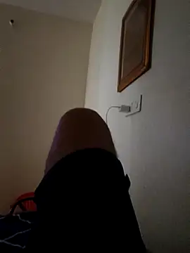 Snapshot of lucky5008 chatting on 11-02-25, 10:53 lucky5008 online show from 11-02-25, 10:53