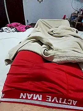 013boyy online show from 11-02-25, 03:44