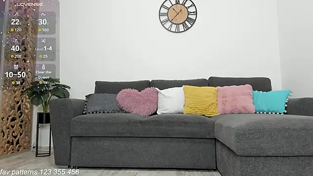 ScarletFlamee online show from 02-25-26, 08:19