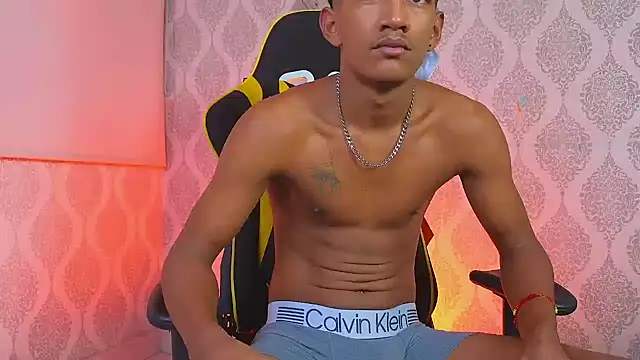 Boy savoy online show from 11-19-25, 07:52