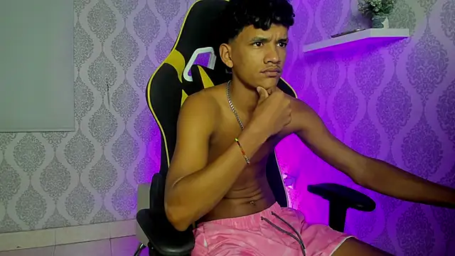 Boy savoy online show from 02-20-26, 07:21