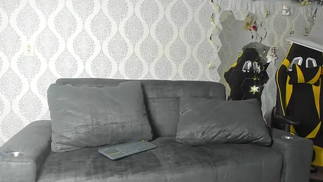 Boy savoy online show from 12-22-25, 07:41