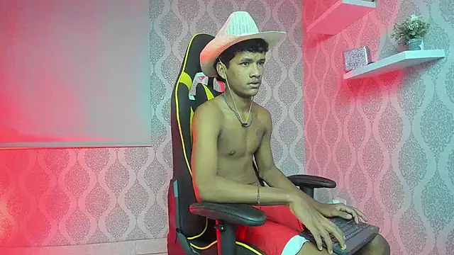 Boy savoy online show from 02-15-26, 07:31