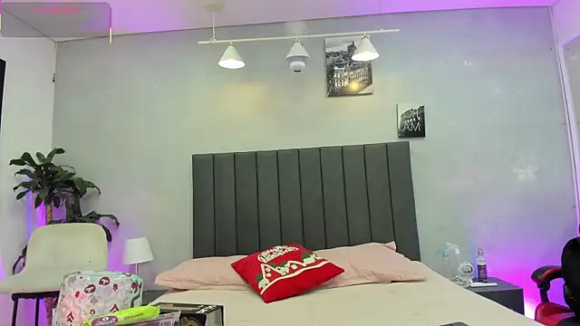 kendra london online show from 01-06-26, 11:14