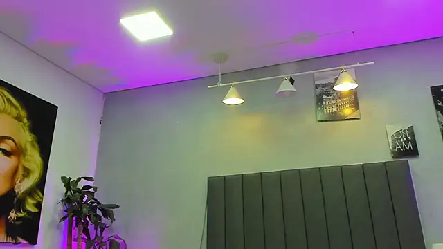 kendra london online show from 07-18-26, 11:19