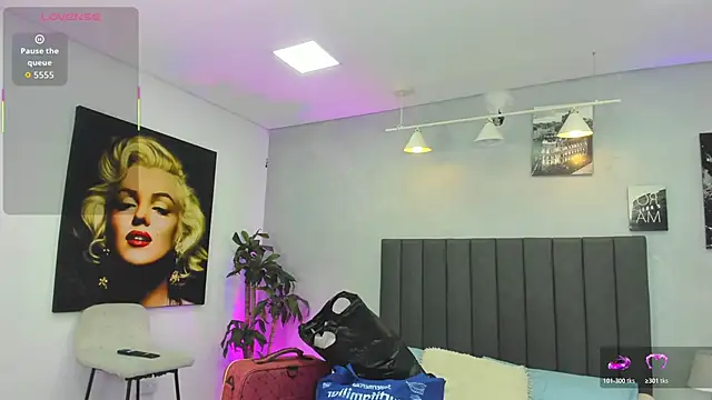 kendra london online show from 04-11-26, 11:14