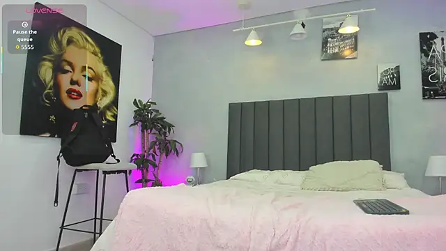 kendra london online show from 04-15-26, 11:16