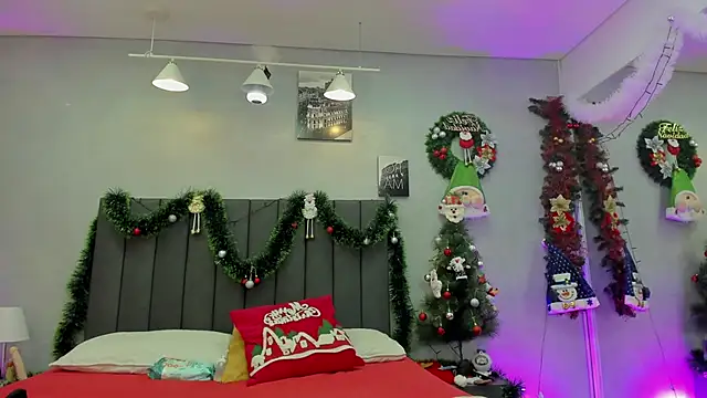 maddy  moon online show from 12-20-25, 04:26