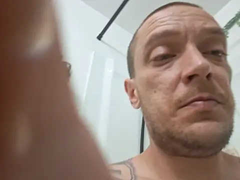 Snapshot of yourt0ys chatting on 11-08-25, 06:39 yourt0ys online show from 11-08-25, 06:39