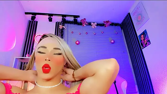 HallieAnnie online show from 01-18-26, 03:10