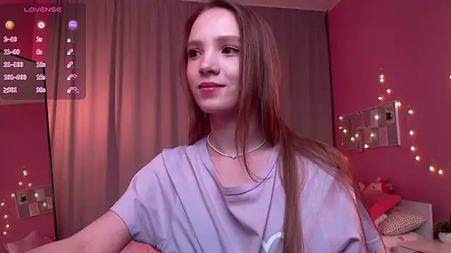Adria Arjona online show from 06-17-26, 07:41