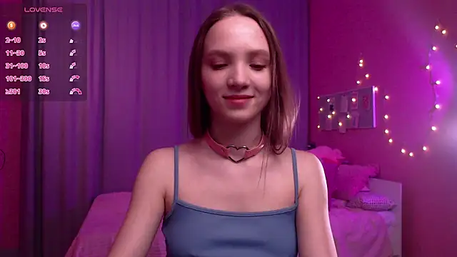 Adria Arjona online show from 04-24-26, 07:43