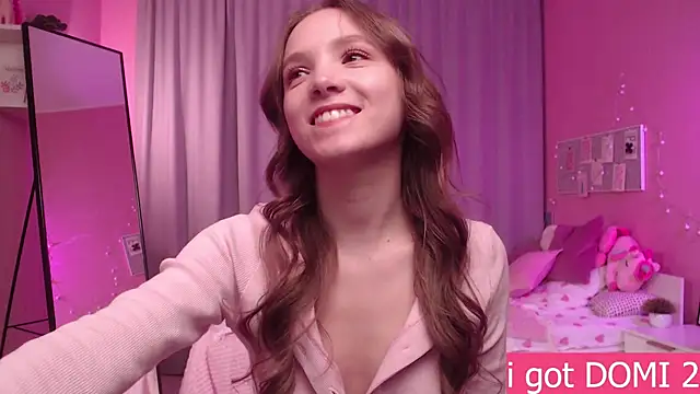 Adria Arjona online show from 05-19-26, 07:48
