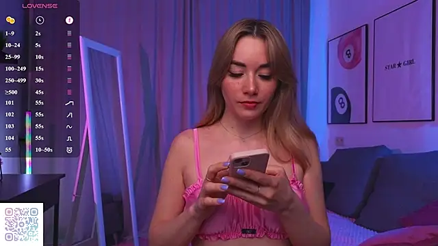 Rosie Mac online show from 06-12-26, 01:03