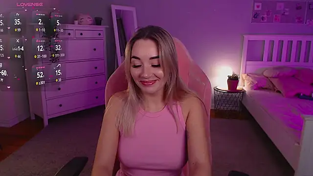 Rosie Mac online show from 11-04-25, 01:09