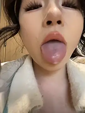 Sinicoco online show from 03-11-26, 06:51