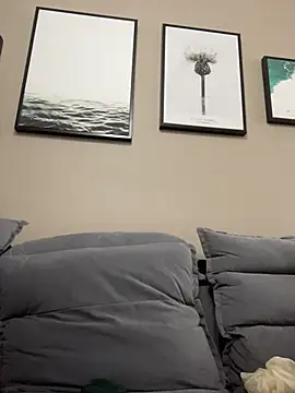 Sinicoco online show from 03-25-26, 05:40