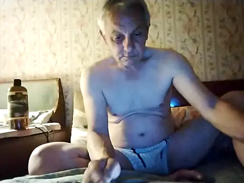 Snapshot of Naturi6 chatting on 05-13-26, 01:23 Naturi6 online show from 05-13-26, 01:23