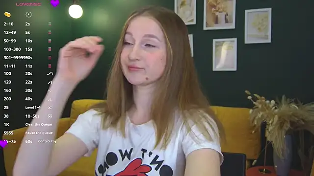 S Sandra online show from 11-15-25, 01:04