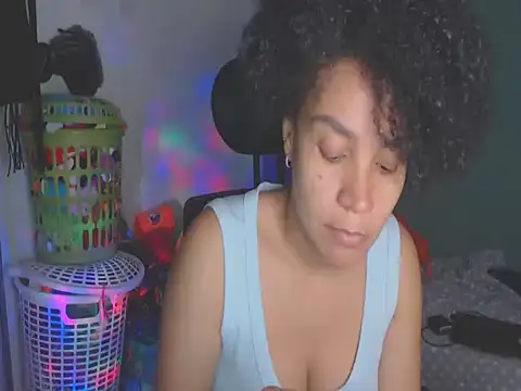 Snapshot of shayna_cute chatting on 06-16-26, 12:21 shayna cute online show from 06-16-26, 12:21