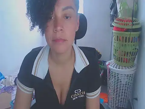 Snapshot of shayna_cute chatting on 05-21-26, 07:11 shayna cute online show from 05-21-26, 07:11