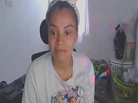 Snapshot of shayna_cute chatting on 05-27-26, 08:27 shayna cute online show from 05-27-26, 08:27
