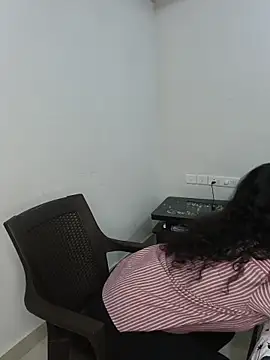 Snapshot of ITZ_GURU chatting on 06-11-26, 03:31 ITZ GURU online show from 06-11-26, 03:31