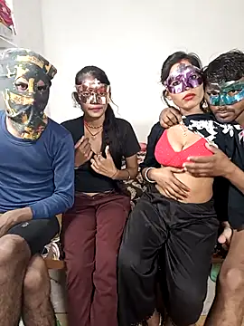 Snapshot of Real-Family chatting on 12-02-25, 05:25 Real-Family online show from 12-02-25, 05:25