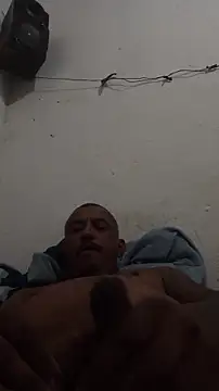 Snapshot of negrocomomisuerte chatting on 11-14-25, 06:44 negrocomomisuerte online show from 11-14-25, 06:44