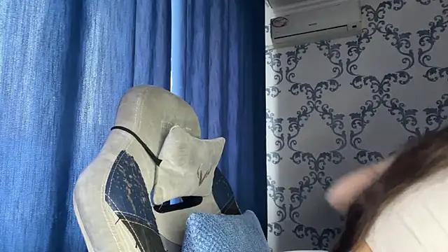 Snapshot of TwotyBright chatting on 03-02-26, 07:15 TwotyBright online show from 03-02-26, 07:15