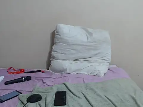 SexyLipss  online show from 11-21-25, 08:08