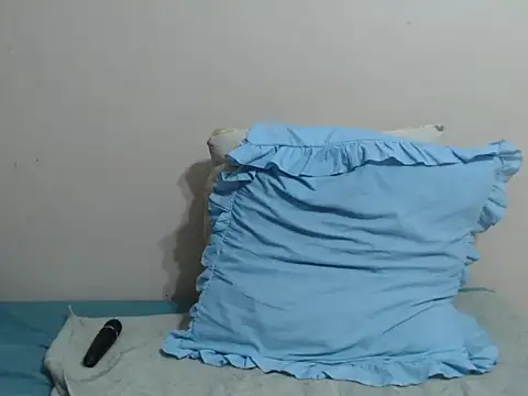 SexyLipss  online show from 03-12-26, 01:44