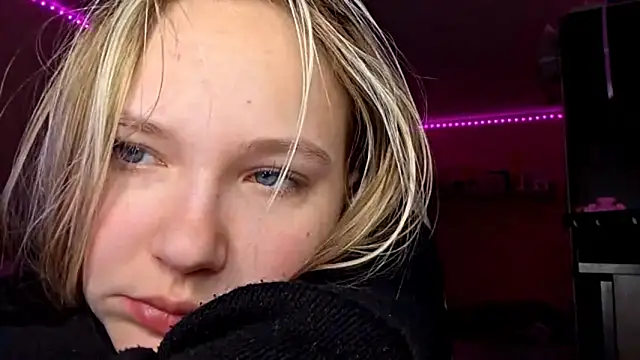 KarinRobertson online show from 02-09-26, 05:22