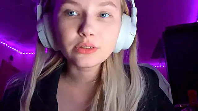 KarinRobertson online show from 12-01-25, 06:31