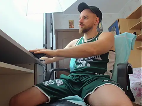 Ryanstone  online show from 11-04-25, 05:55