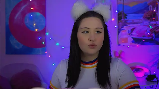 Snapshot of TinaBakers_ chatting on 11-03-25, 01:04 TinaBakers  online show from 11-03-25, 01:04