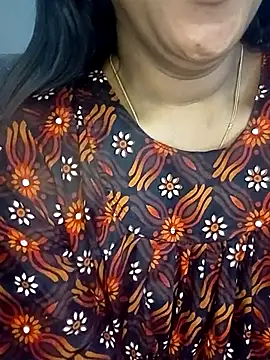 Snapshot of Neha533 chatting on 02-15-26, 07:46 Neha533 online show from 02-15-26, 07:46