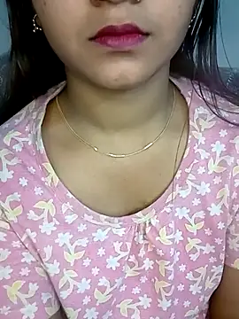 Snapshot of Neha533 chatting on 02-07-26, 11:24 Neha533 online show from 02-07-26, 11:24