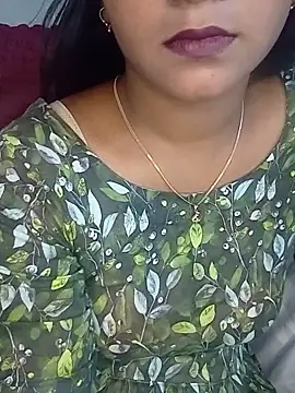 Snapshot of Neha533 chatting on 06-06-26, 05:51 Neha533 online show from 06-06-26, 05:51