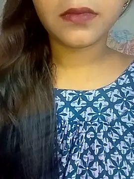 Snapshot of Neha533 chatting on 05-15-26, 04:38 Neha533 online show from 05-15-26, 04:38