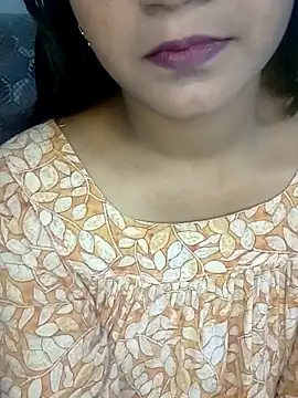 Snapshot of Neha533 chatting on 05-01-26, 06:24 Neha533 online show from 05-01-26, 06:24