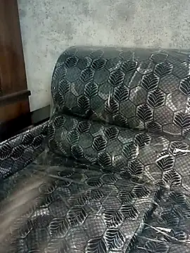 Neha533 online show from 11-13-25, 05:39