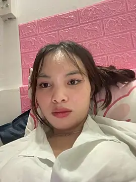 Snapshot of A_lyly chatting on 11-09-25, 05:17 A lyly online show from 11-09-25, 05:17